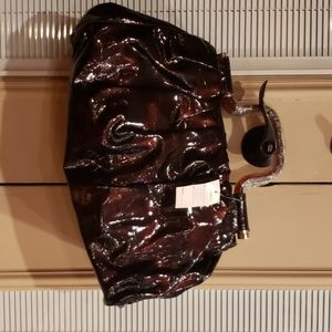 Coffee patent leather purse